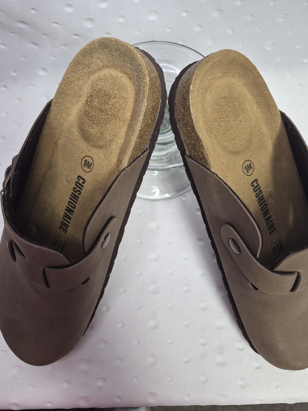 *BRAND NEW* CUSHIONAIRE Hana Womens Clogs - Picture 4 of 13